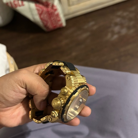 Invicta Gold and Black Watch with Chronograph - Picture 9 of 11